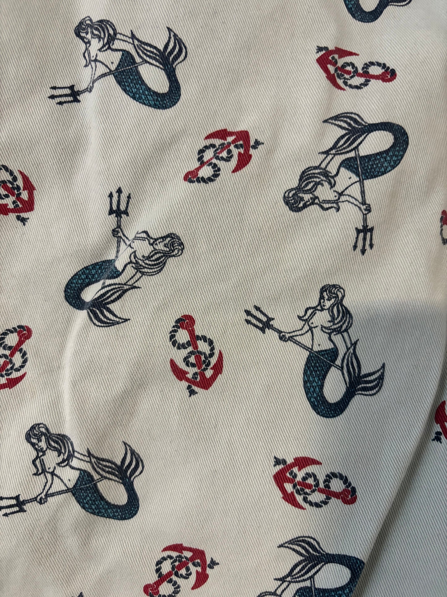Pre-Owned Hawkings McGill Mermaid Print Patterned Cutoff Chino Short
